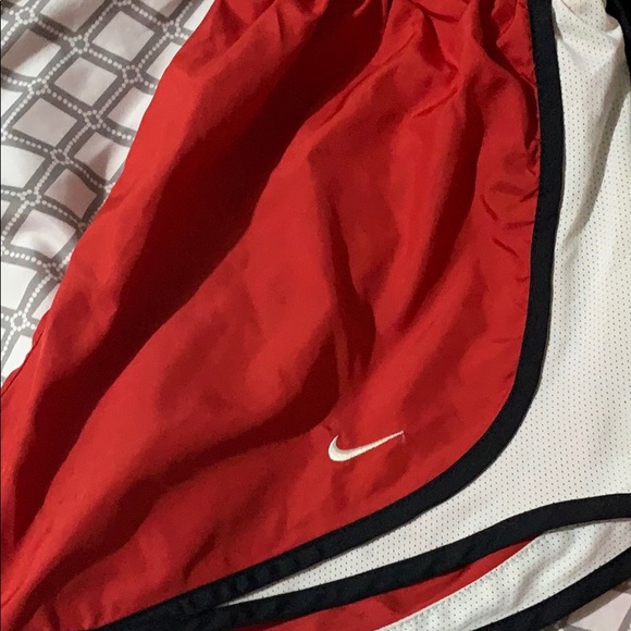 Nike Shorts size M - Picture 3 of 6